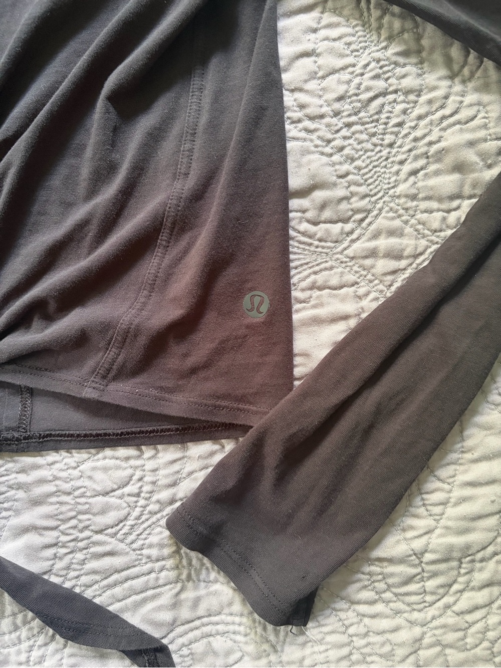 lululemon athletica Long Sleeve Tee with front tie in black